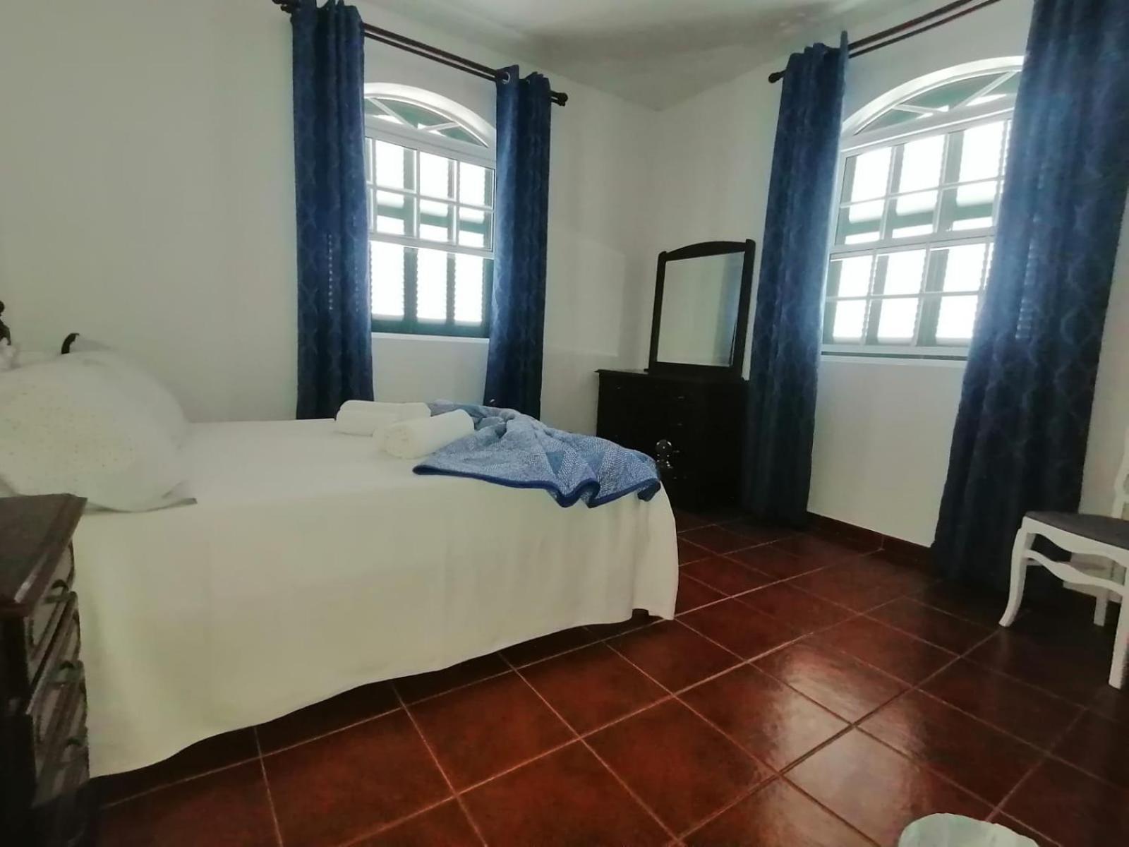 Вилла Casas Do Baleeiro - Vivenda Do Terras Сан-Роки-ду-Пику Экстерьер фото